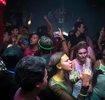 Crowd Dance